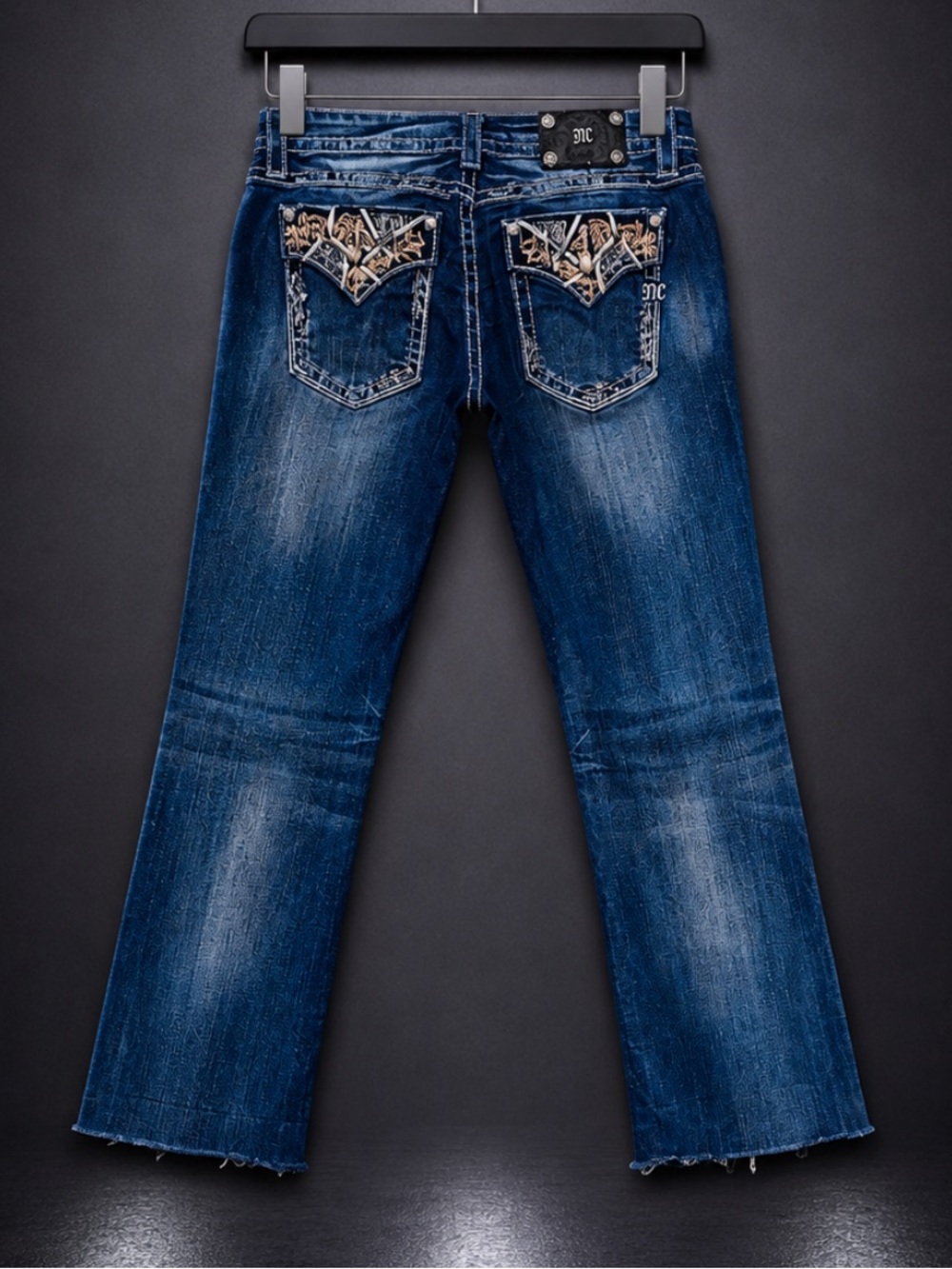 Miss Me Signature Cropped Frayed Stretch Jeans 32x25.5 EUC